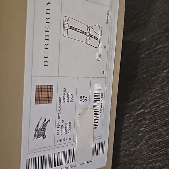 Burberry riding boots 37 or 7 - Picture 8 of 8